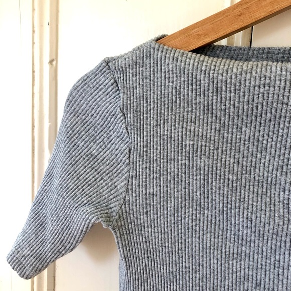 100% cotton Uniqlo short sleeve - Picture 3 of 5